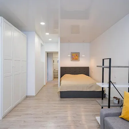 Kepezinski Centre Apartments Каунас Экстерьер фото