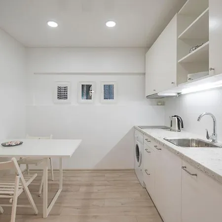 Kepezinski Centre Apartments Каунас Экстерьер фото